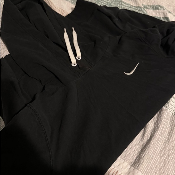 Nike Sweaters - Nike thin hoodie